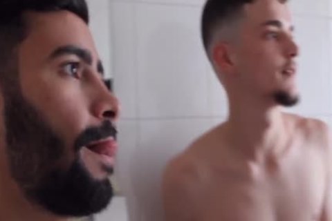 IrmaosDotados - The Whoring Starts In The Pool